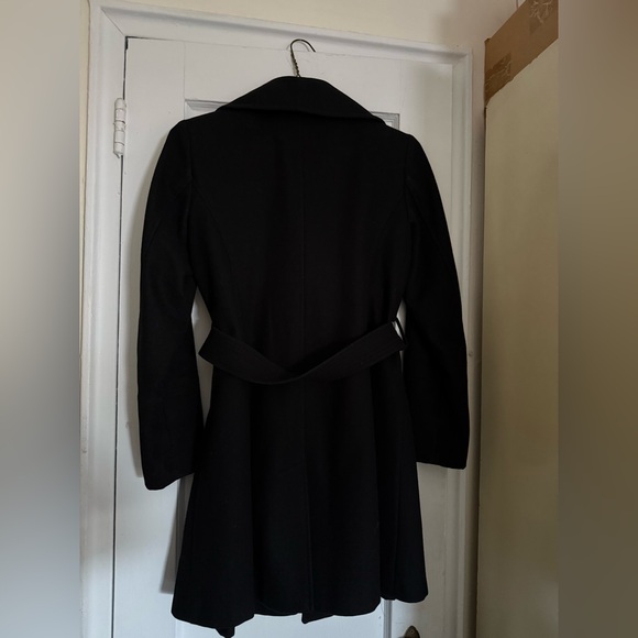 Coat - Picture 7 of 11